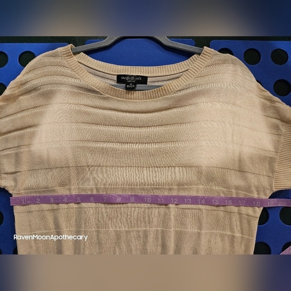 August SIlk Top - Picture 4 of 5